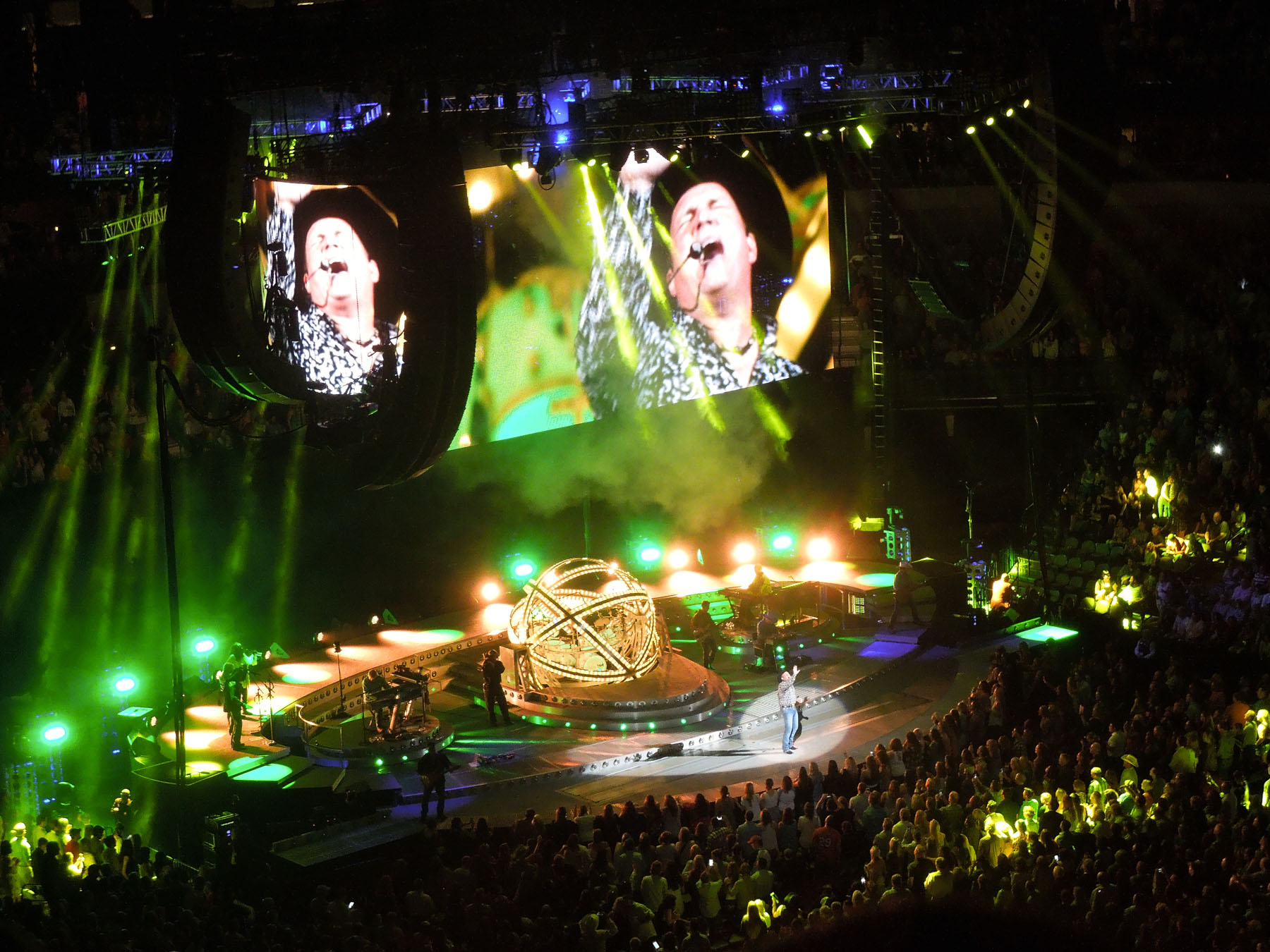 Lasso staffer Tabitha Gray was one of the thousands in attendance during Garth Brooks concert at the American Airlines Center in Dallas. (Photo by Tabitha Gray)